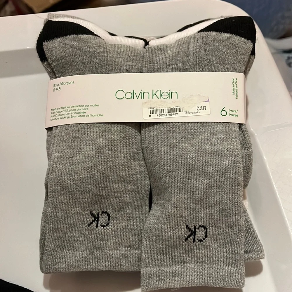 NWT Calvin Klein boys socks